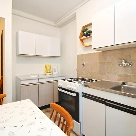 606 Apartment